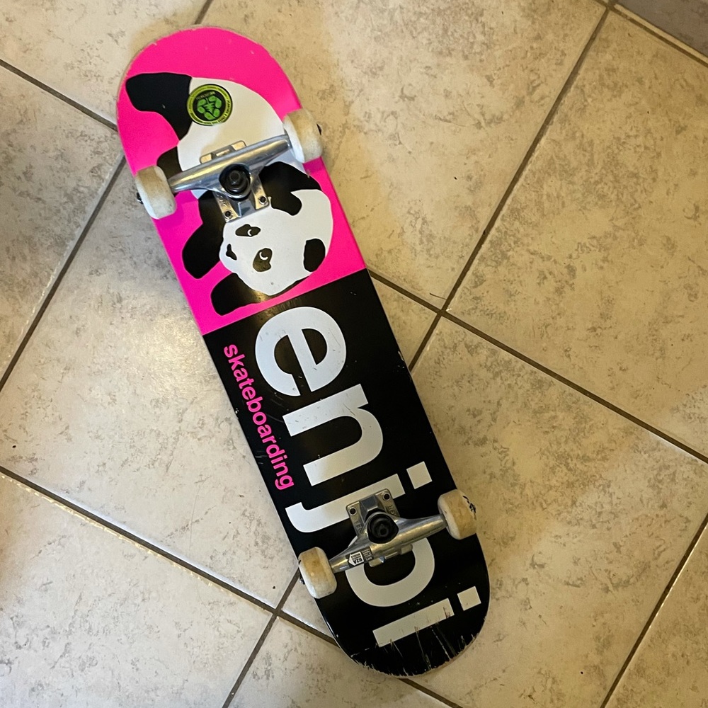 Skateboard ENJOI
